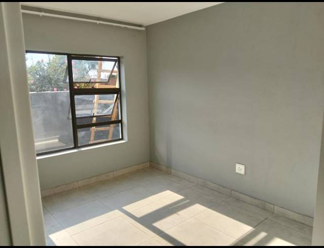1 BEDROOM PROPERTY TO RENT IN MAHWELERENG B